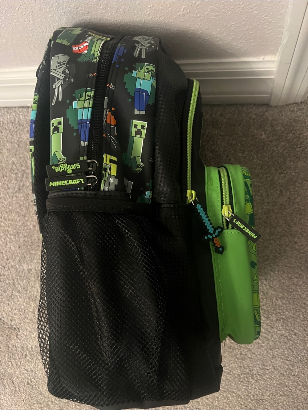 Minecraft Smiggle Classic Creeper Backpack - Neon Green & Black - Picture 7 of 17